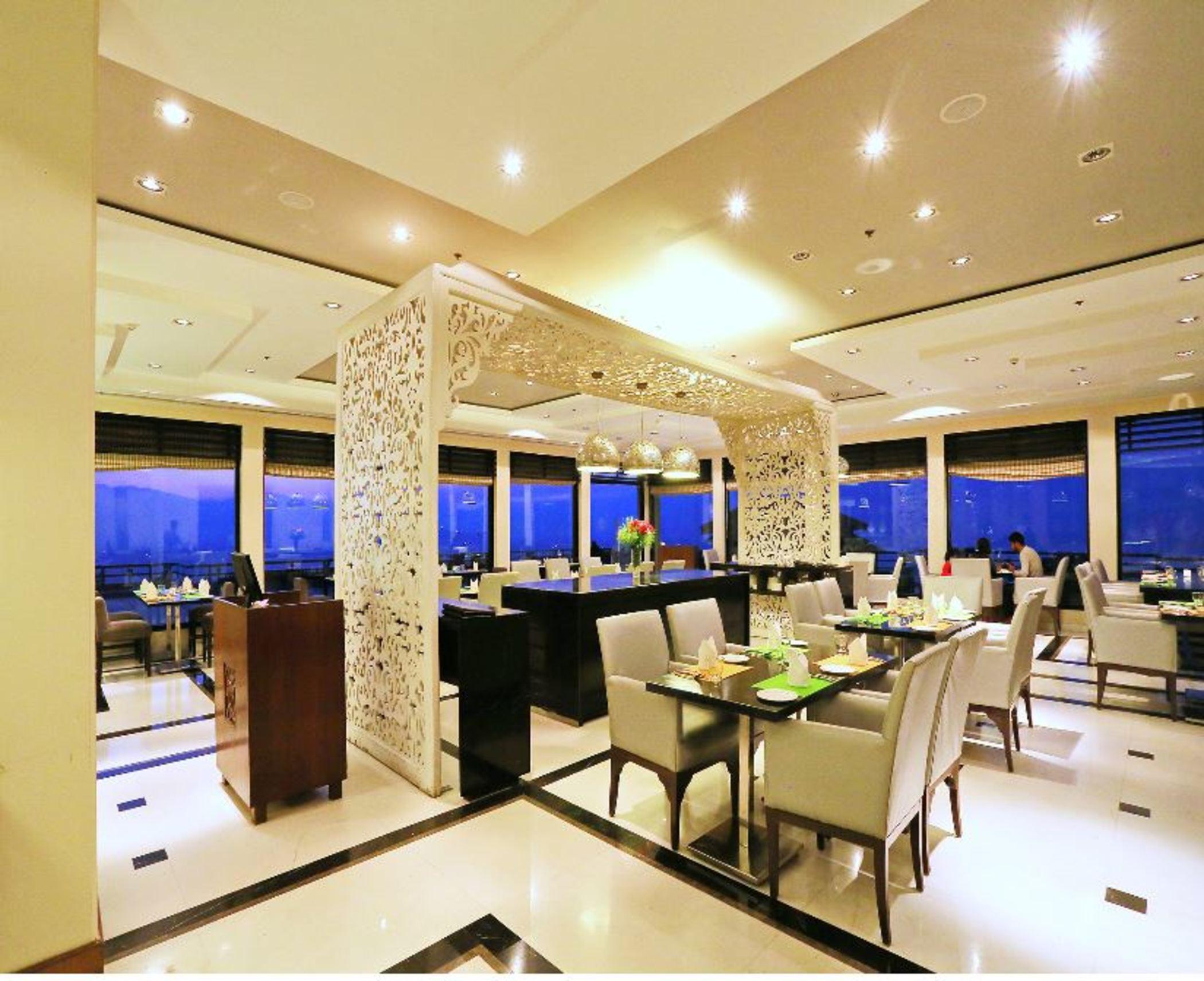Taj Dal View Srinagar Hotel Eksteriør billede
