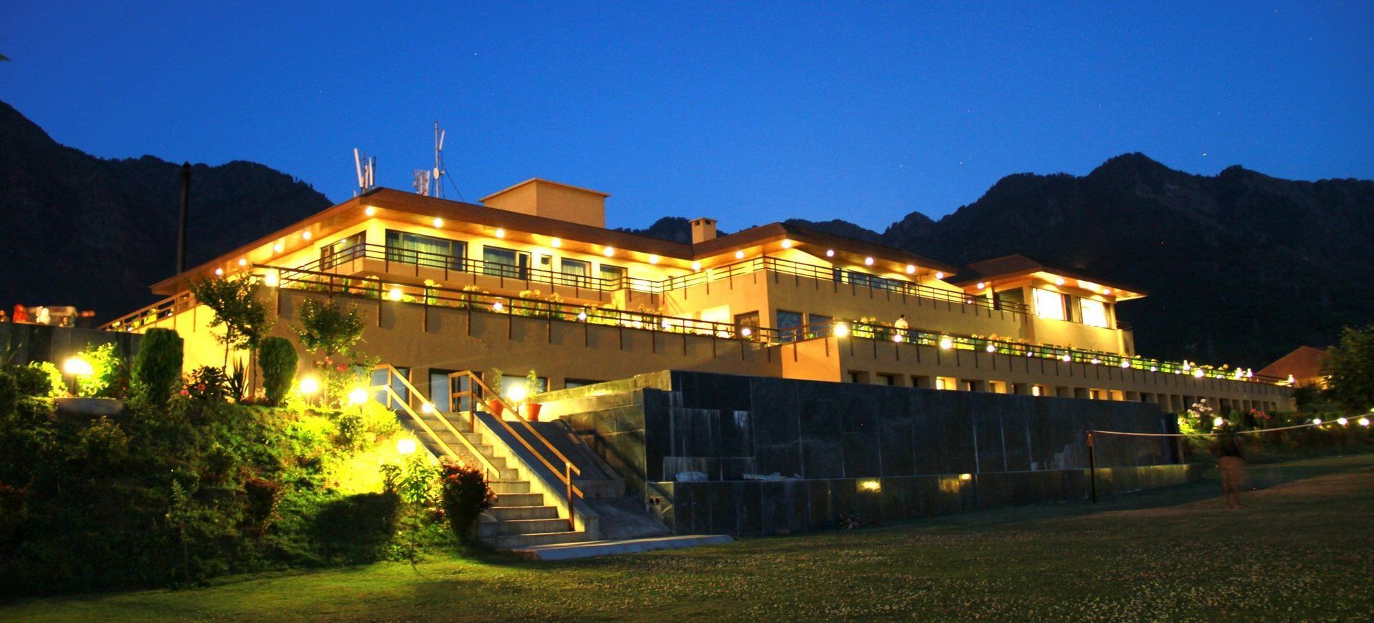 Taj Dal View Srinagar Hotel Eksteriør billede